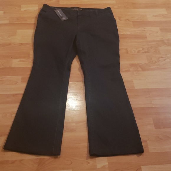 Slim boot cut jeans